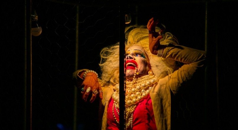 Teatro Arraial Ariano Suassuna receberá temporada da obra A Mulher Monstro