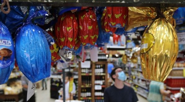 Produtos como ovos de chocolate (62,1%), bombons e outros chocolates (49,4%) destacam-se na intenção de compra