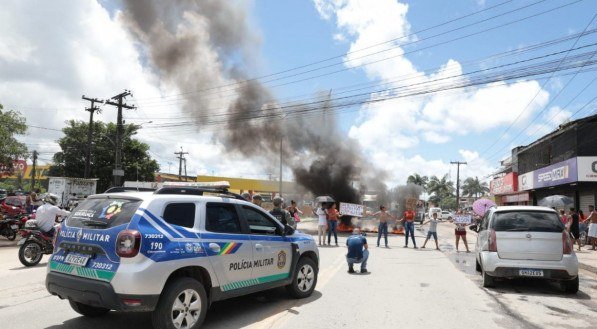 Protesto, realizado na manhã de ontem, cobrou agilidade das investigações