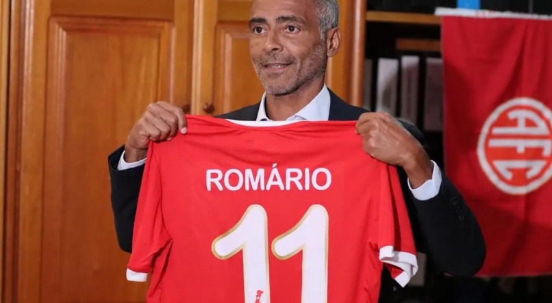 América-RJ inscreve Romário para disputa da Série A2 do Carioca
