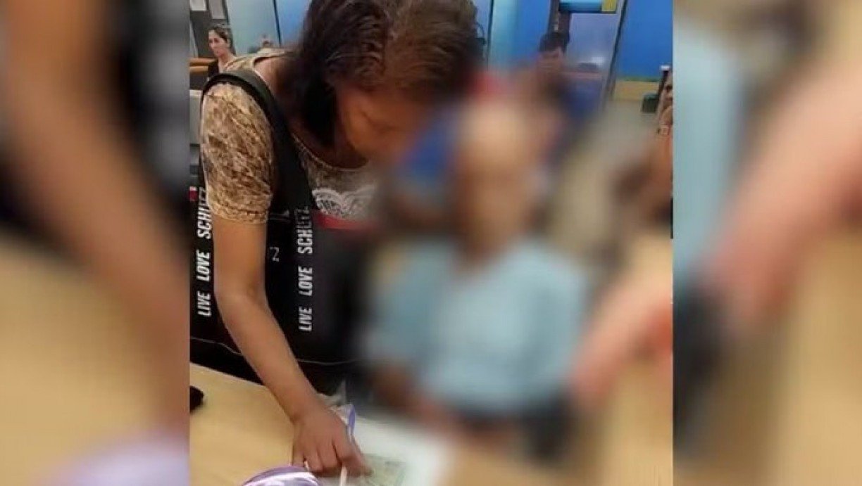 Imagens da mulher no banco, tentando fazer com que o tio, j&aacute; morto em uma cadeira de rodas, assinasse a solicita&ccedil;&atilde;o de saque, teve grande repercuss&atilde;o