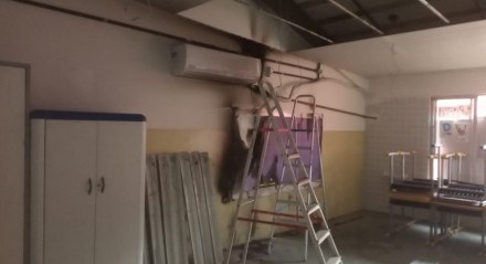 Incêndio ocorreu na Escola Mangue Novo, na comunidade do Coque, no bairro de Joana Bezerra