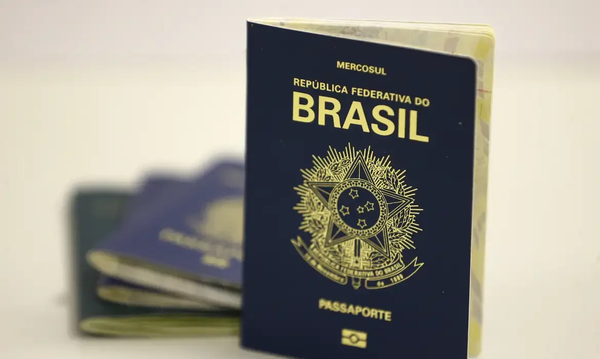 Shutdown nos EUA pode afetar emissão de vistos no Brasil, alerta embaixada americana