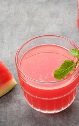Suco de melancia com gengibre para aumentar a imunidade