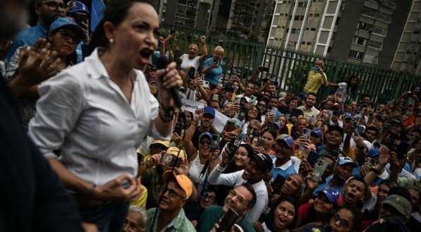 Corina Machado se consolidou como l&iacute;der da coliga&ccedil;&atilde;o Plataforma Unit&aacute;ria em outubro, quando venceu as prim&aacute;rias com mais de 90% dos votos