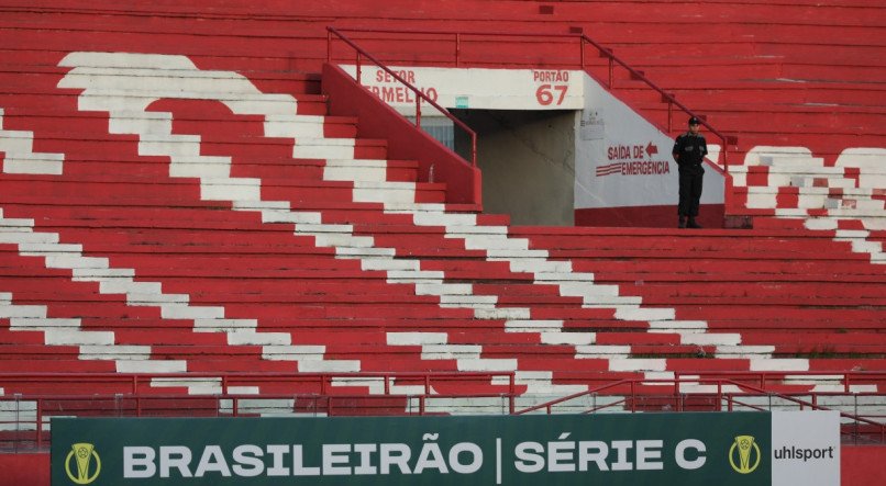 N&aacute;utico enfrentou o S&atilde;o Bernardo pela S&eacute;rie C, sem torcida.