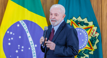 O presidente Lula iniste em dizer que no Brasil tudo é tratado como se fosse gasto. Dinheiro para pobre é gasto.