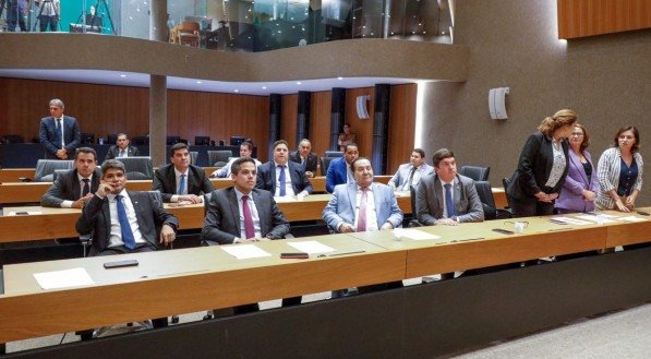 Reunião Plenária na Alepe, nesta quarta-feira (24)