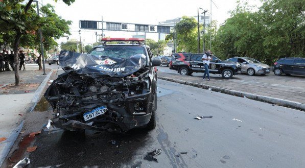 Segundo a PM, o policial que conduzia a viatura tinha o curso de Condução de Veículo de Emergência (CCVE), qualificação obrigatória para condutores de veículos de emergência e viaturas policiais, por exemplo