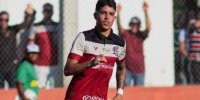 Felipe Cardoso em ação pelo Santa Cruz