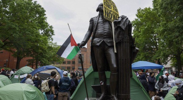 Polícia dispersou acampamento pró-palestinos em universidade de Washington