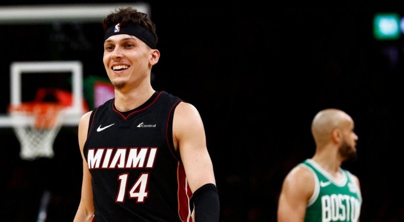 Tyler Herro, jogador do Miami Heat, em ação na NBA