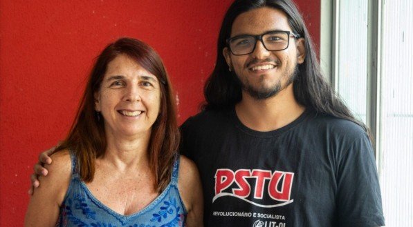 Simone Fontana e Caio Marx, pré-candidatos do PSTU a prefeita e vereador do Recife