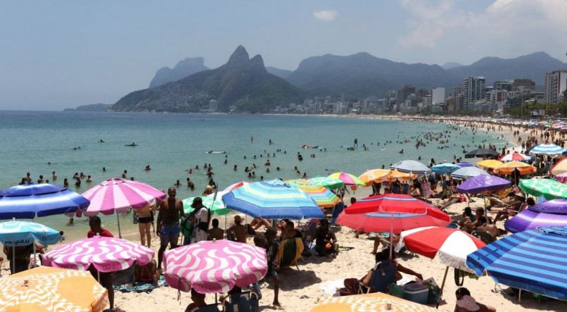 Imagem ilustra praia do Rio de Janeiro