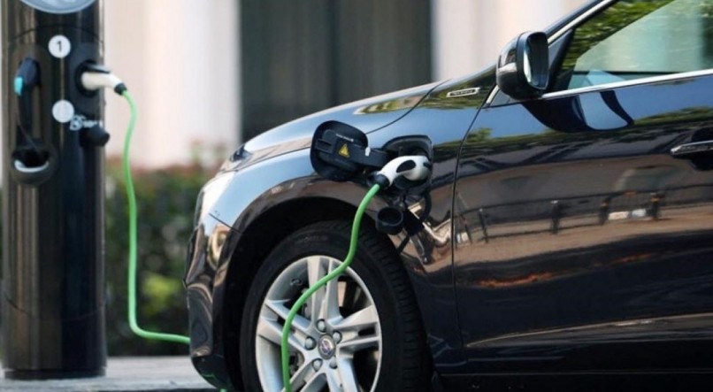 O Brasil optou pela eletrificação de veículos com carros híbridos plug-in que dão maior autonomia aos motoristas