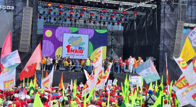 Lula reclamou da baixa presença de público no ato das centrais sindicais em alusão ao Dia do Trabalhador