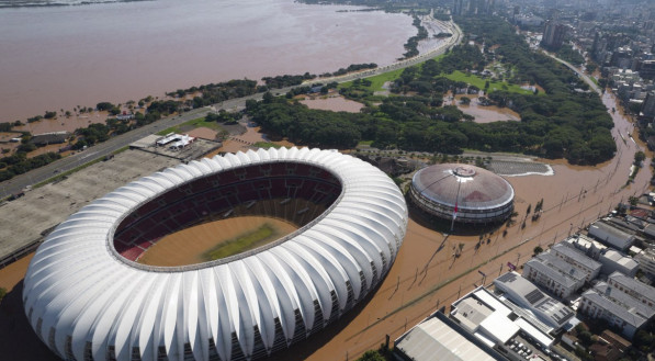 Imagem: Arena Beira-Rio e arredores inundada após fortes chuvas no Rio Grande do Sul