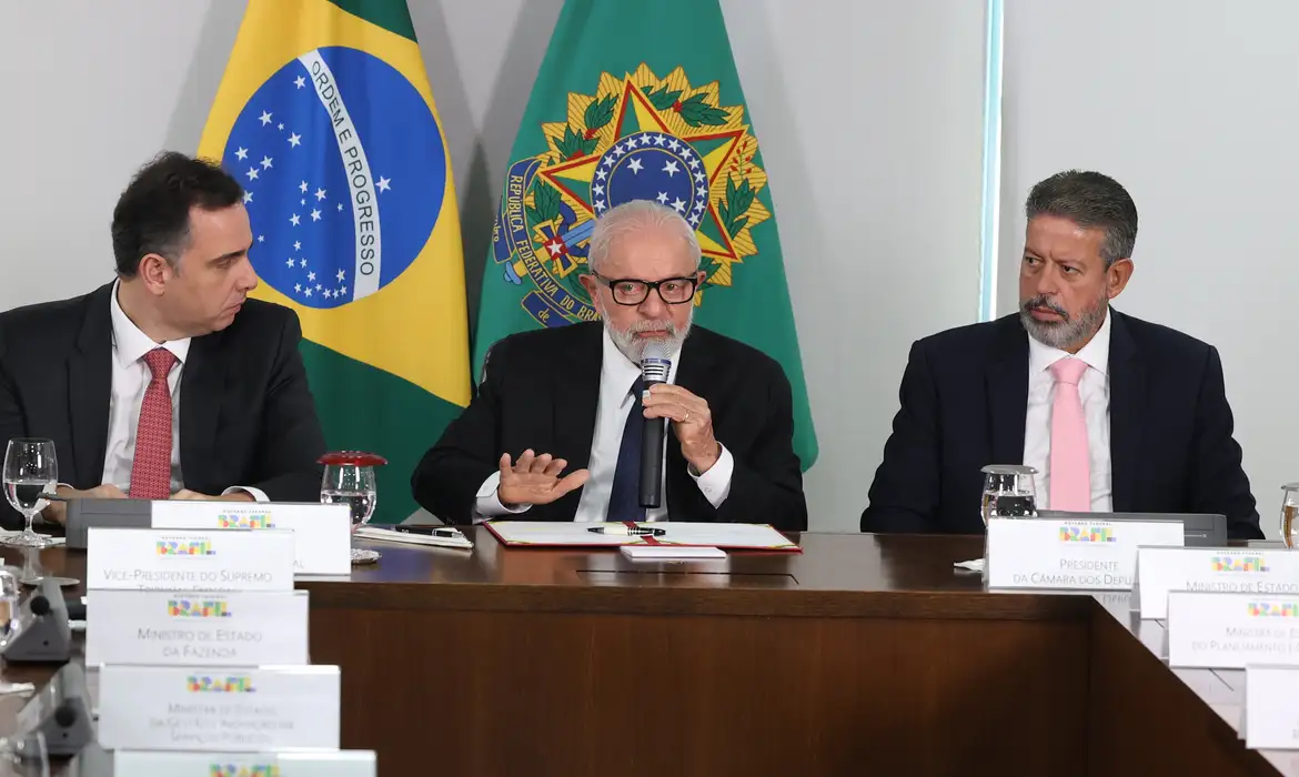 O pacote de emendas negociado entre o governo do presidente Lula e o Congresso pode resultar em um drible de at&eacute; R$ 24 bilh&otilde;es na Lei das Elei&ccedil;&otilde;es