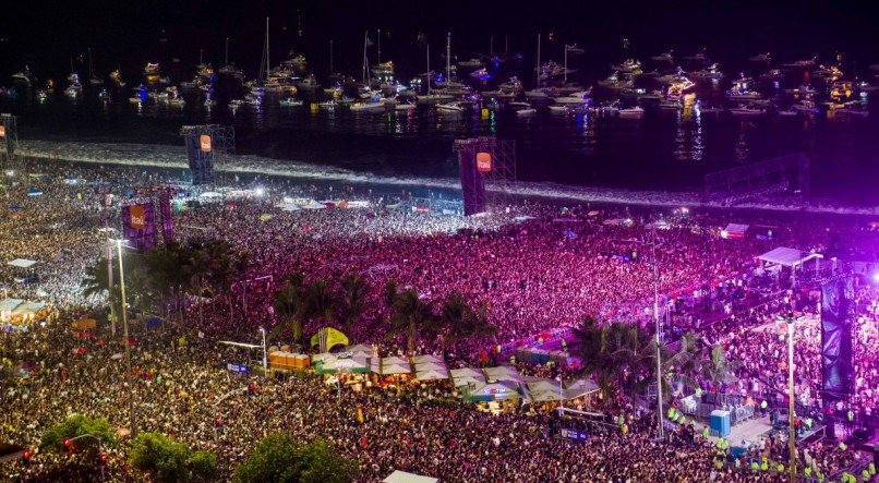 Estima-se que 1,6 milhão de pessoas acompanharam o show de Madonna em Copacabana