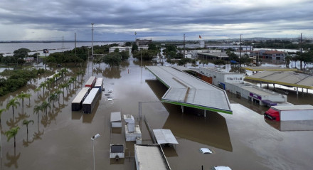 Mais de 1,4 milhão de pessoas já foram afetadas após as fortes chuvas no Rio Grande do Sul