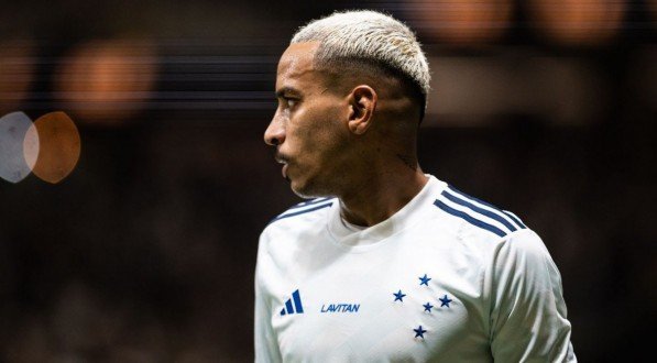 Imagem do meia do Cruzeiro, Matheus Pereira, titular na decisão contra o Boca Juniors pela Sul-Americana