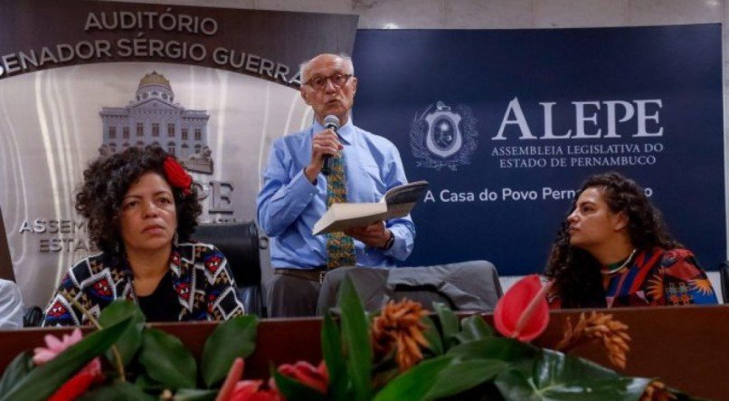 Eduardo Suplicy em audiência pública sobre Renda Básica na Alepe