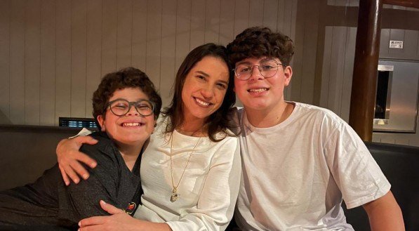 Raquel Lyra com Fernando e João