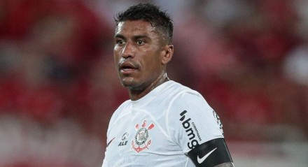 Paulinho, volante do Corinthians 