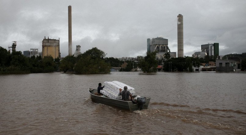 Ap&oacute;s quase 3 semanas, Rio Gua&iacute;ba baixa dos 4 metros