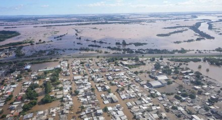 A Defesa Civil do Rio Grande do Sul aponta que as enchentes no estado deixaram mais de 150 mortos
