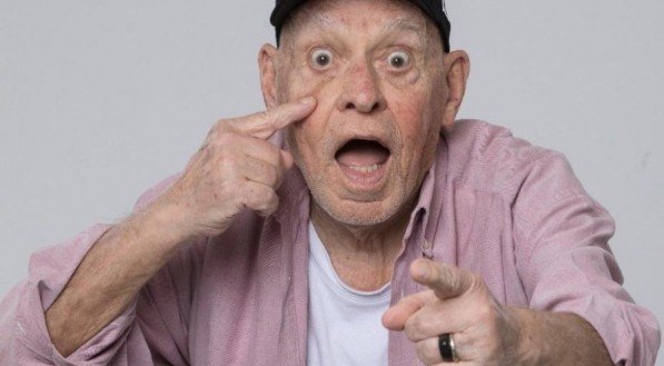 Morre Silvio Luiz, narrador esportivo aos 89 anos
