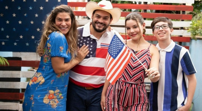 Priscila Fantin, Matheus Ceará, Luara Fonseca e Gabriel Palhares em 'Partiu América'