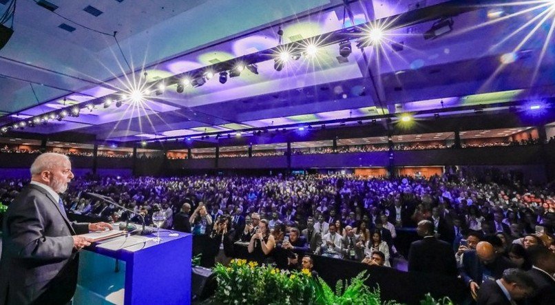 Presidente Lula discursa na Marcha dos Prefeitos em Brasilia.