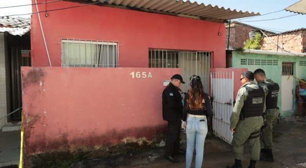 Justiça decreta prisão de mãe suspeita de matar bebê e esconder no freezer, em Jaboatão