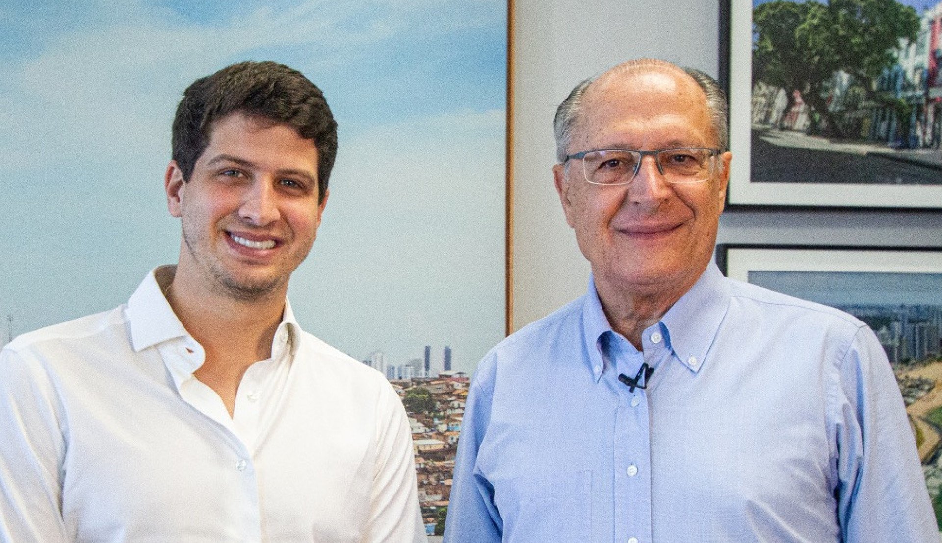 João Campos se reúne com Alckmin e deputados do PSB em Brasília