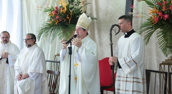Dom Paulo Jackson presidiu missa solene na Festa de Frei Damião, no Convento São Félix de Cantalice, no Pina