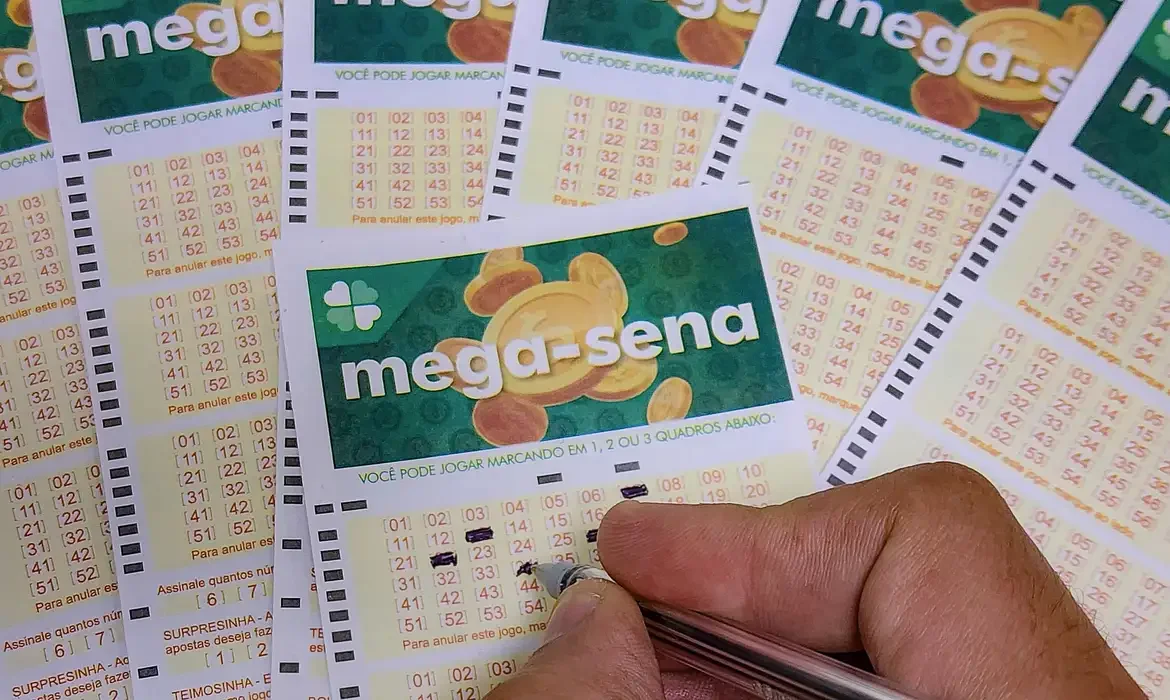 Nenhum apostador acerta Mega; prêmio acumula e vai a R$ 75 milhões