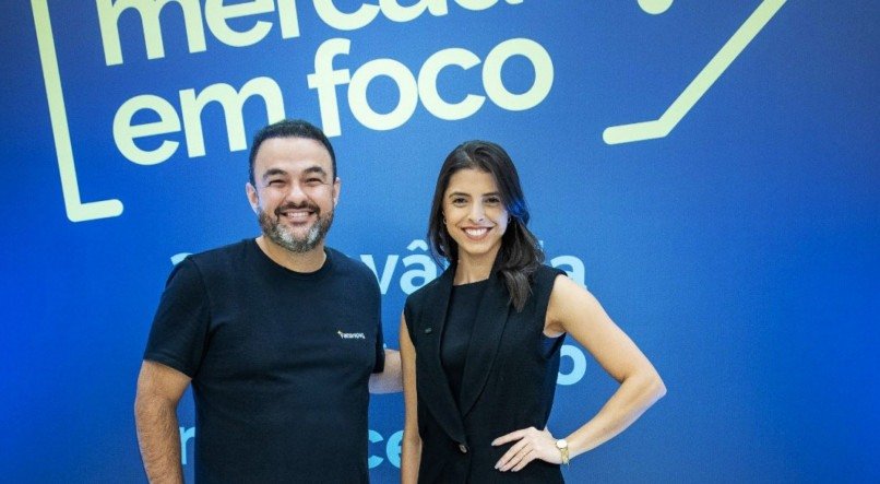 Alan Barros, da Faturepag e Alessandra de Almeida, do Sebrae, em evento empresarial