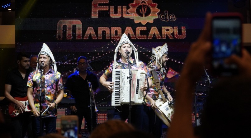 A banda Fulô de Mandacaru se apresenta no dia 6 de junho