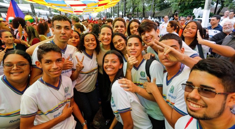 A governadora de Pernambuco, Raquel Lyra, esteve presente na abertura do Clipe, iniciada nessa terça-feira (28)