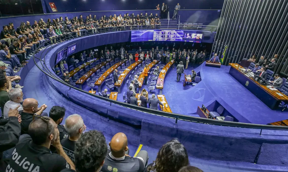 Cientista pol&iacute;tico analisa disputa pelo Senado Federal em 2026 no programa Passando a Limpo, da R&aacute;dio Jornal