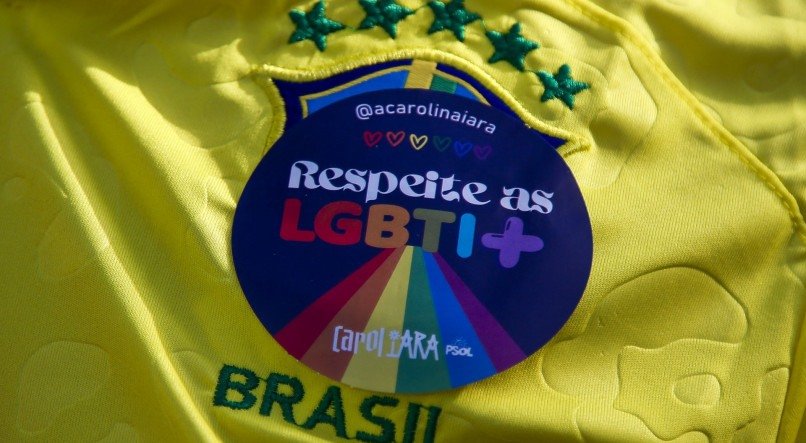 Verde e Amarelo foi exaltado durante o desfile da Parada LGBT+ de São Paulo