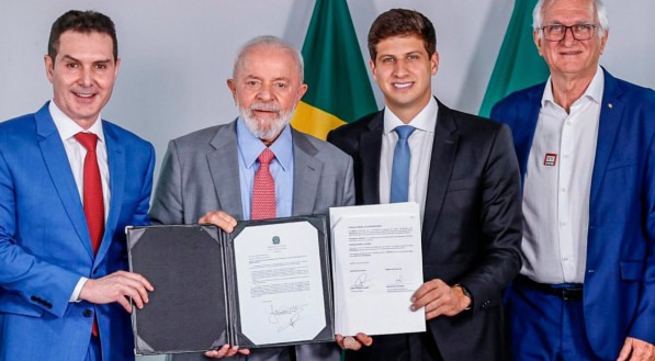 Prefeitura do Recife assegura junto ao governo federal R$ 204 milhões para obras de infraestrutura


