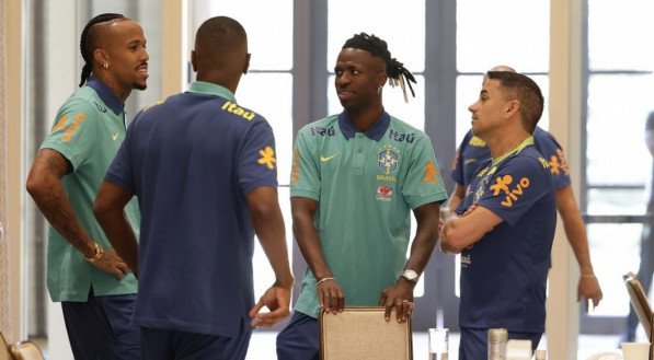 Vini Jr, Militão e Rodrygo se apresentam à seleção brasileira nos EUA