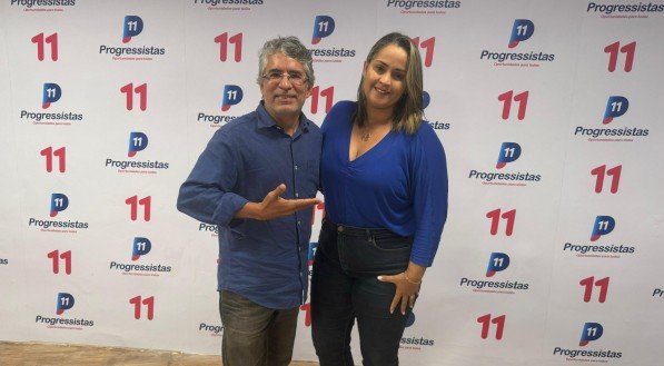 A pré-candidata Lívia Álvaro e o advogado Carlos Queiroz