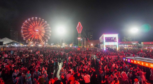 São João de Caruaru reúne uma multidão no Pátio do Forró, mas tem festa no Alto do Moura, Azulão e demais polos