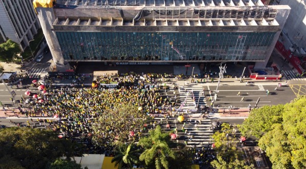 Manifestação esvaziada na Avenida Paulista, sem a presença dos Bolsonaro