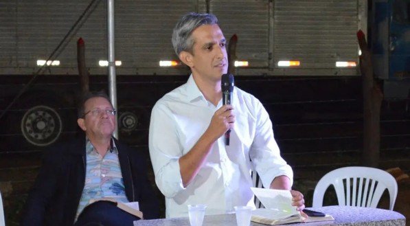 Prefeito de Santa Cruz do Capibaribe desiste de tentar reeleição após dizer ter recebido mensagem divina