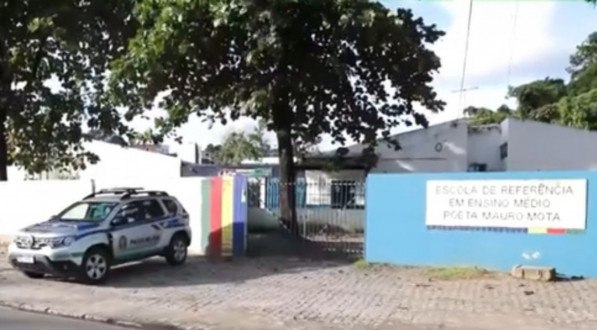 Estudante morre após passar mal em aula de educação física em escola estadual de Jaboatão dos Guararapes
