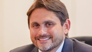 senador